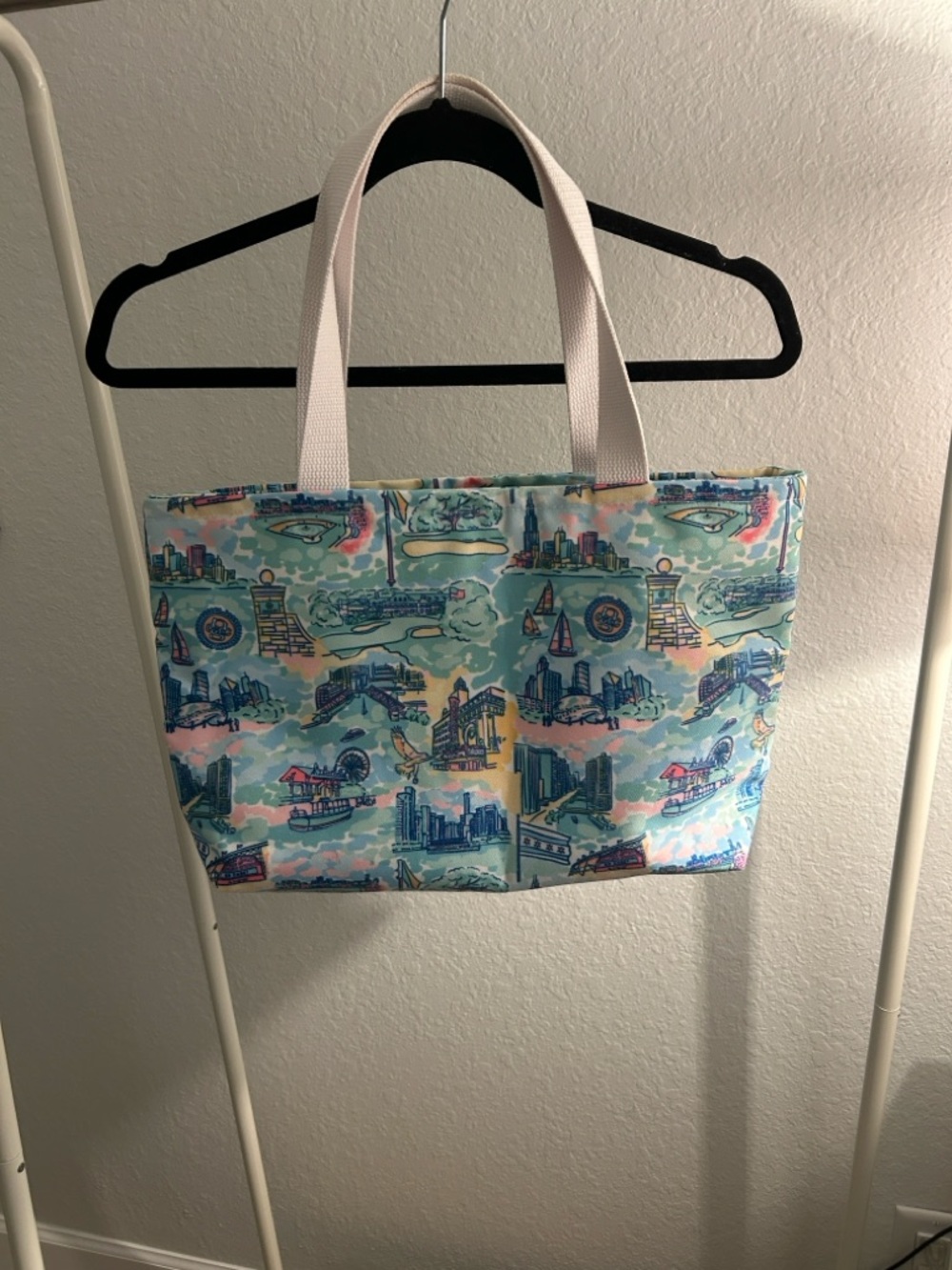 Smith & Quinn The Day in Chicago Print Tote